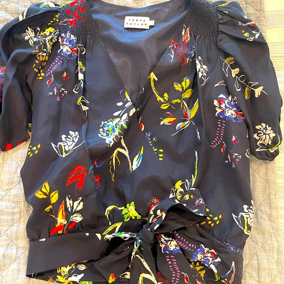 Tanya Taylor Leiria Silk Wrap Floral Navy Top sz 2 - Picture 2 of 5